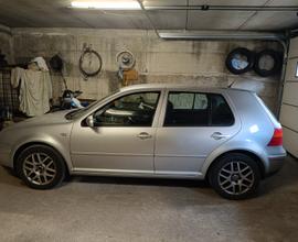 VOLKSWAGEN Golf 4ª serie - 2003
