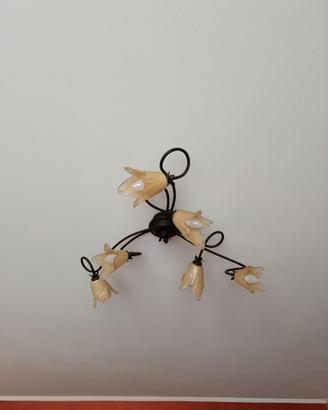 Lampadario in ferro battuto e due appliques