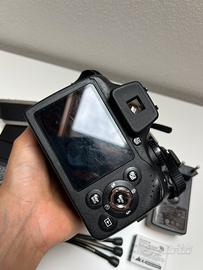 Fujifilm FinePix SL240 + Flash Gloxy 828DF