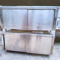 tavolo armadiato in acciaio inox. 