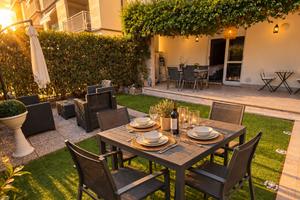 Trilocale 80 mq con giardino privato e posto auto
