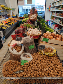 Frutta e verdura. Attività commerciale