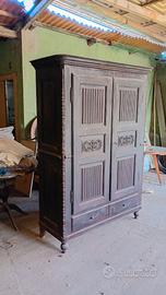 Armadio d'epoca rustico