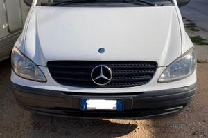 Mercedes 2.2-140cv