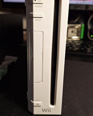 Nintendo Wii con 2 controller e un nunchuck