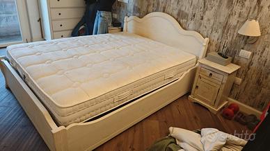 CAMERA MATRIMONIALE COMPLETA – LETTO ARTIGIANALE