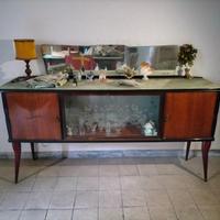 Mobile con specchio basso