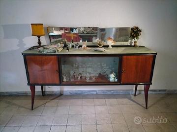 Mobile con specchio basso