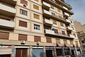 Via Serradifalco, 6 vani divisibile