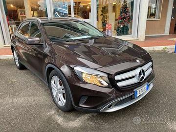 Mercedes-Benz GLA 200 GLA 200 d (cdi) Executive au