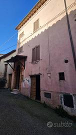 Casa indipendente di 185 m² con 5 locali a Amelia