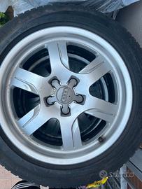 Kit 4 Cerchi in Lega 17" Originali Audi con Gomme