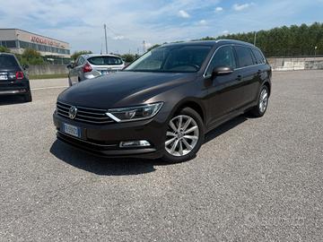 Volkswagen Passat Variant 1.6 TDI246950 DSG