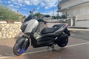 Yamaha X Max 300