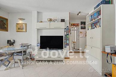 Appartamento di 100 m² con 5 locali a Sesto Fioren
