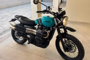Triumph scrambler 900