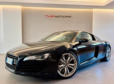 AUDI R8 V8 420CV UNIPRO PERMUTE GARANZIA R-TRONIC