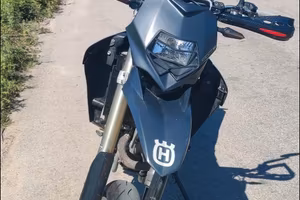 Motard Husqvarna 