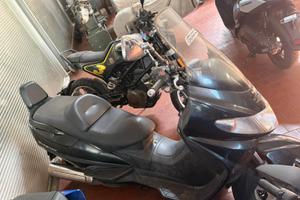 Suzuki Burgman 400 
