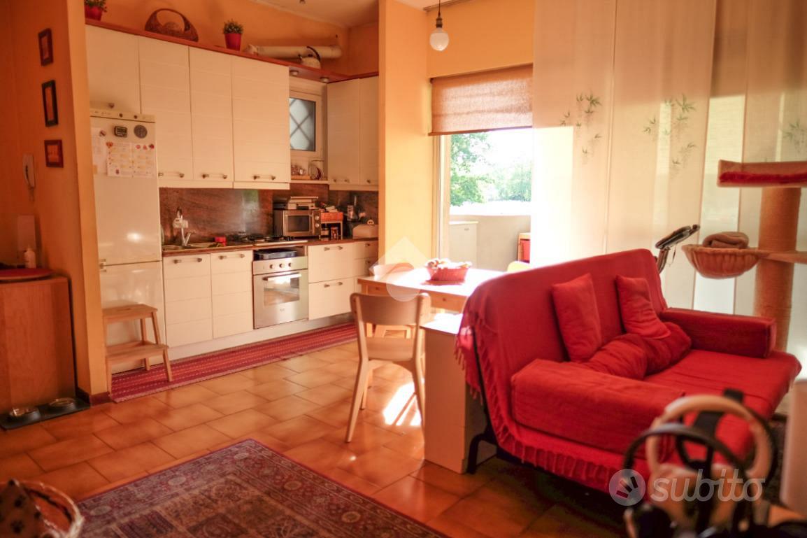 2 LOCALI A MILANO - Vista 2