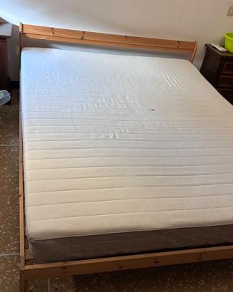 letto matrimoniale Ikea