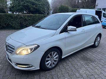 MERCEDES-BENZ B 180 CDI 180 White collection