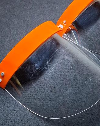 Visiera protettiva arancione