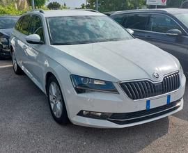 Skoda Superb 1.6 Cambio Automatico Neopatentati