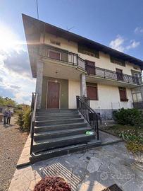 Villetta di testa con ampio parco privato - Verron