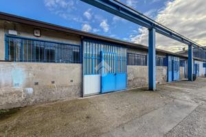 MAGAZZINO A PREVALLE