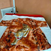 camicia della Malesia 