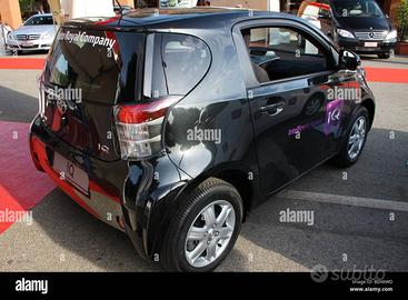 Toyota IQ 1.0 Lounge automatica.