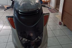 Yamaha Majesty 250