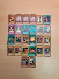 Lotto 26 Carte Yu-Gi-Oh! Vintage ITA Anni 2000