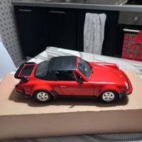 Modellino Porsche 911 turbo polistil 1/18