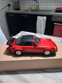 Modellino Porsche 911 turbo polistil 1/18