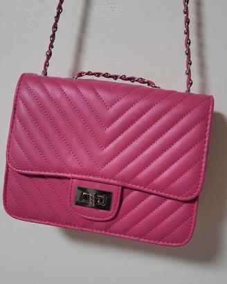 Borsa a tracolla fucsia 23x18x8 trapuntata chevron