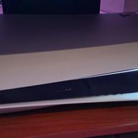 Ps5 con lettore + Pad e 7 giochi 