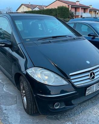Ricambi usati per Mercedes Classe A 180 CDI 2006