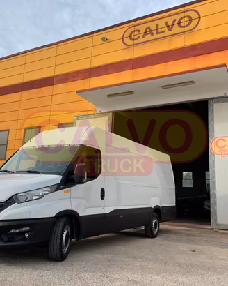Iveco Daily furgonatura Euro6 extra lungo