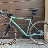 Bicicletta Gravel Focus Atlas 6.8 Verde - L