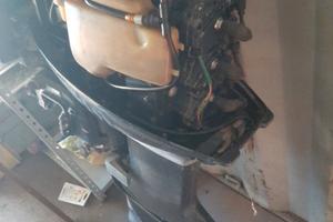 YAMAHA fuoribordo tricilindrico 2 tempi 25cv