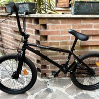 Bicicletta BMX Freestyle Superstar