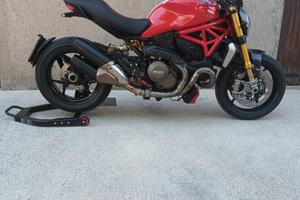 monster 1200 