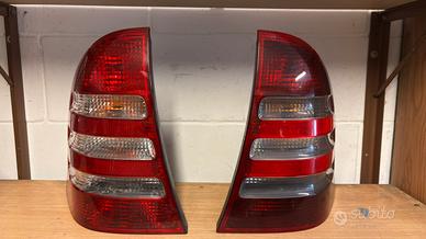 Fanali posteriori Mercedes W203 Station Wagon