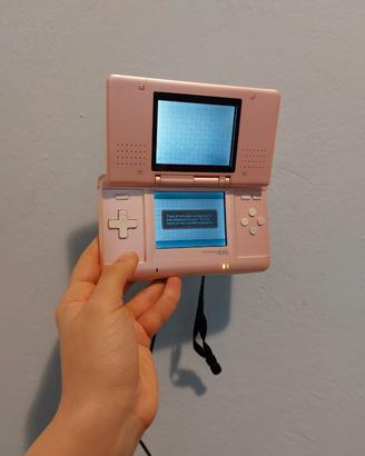 Nintendo DS Rosa funzionante con caricatore 