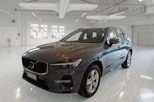 VOLVO XC60 B4 D AWD AUTOMATICO MOMENTUM SUV