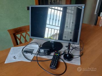 TV 19 pollici e antenna