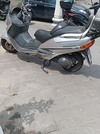 Disponibile Suzuki Burgman 400