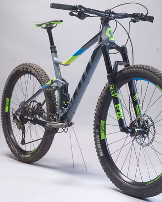 Scott Spark 710 plus 27,5+ carbonio biammortizzata